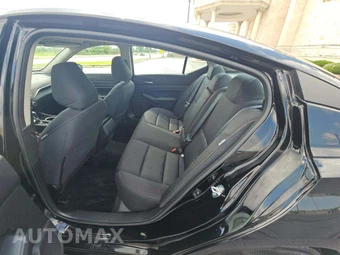 2024 Nissan Altima SV - miniatura 10