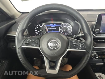 2024 Nissan Altima SV - miniatura 10