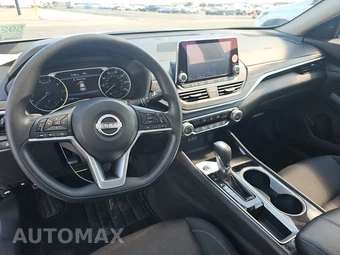 2024 Nissan Altima SV - miniatura 11