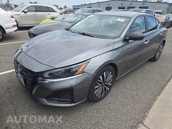 2024 Nissan Altima SV