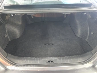 2024 Nissan Altima SV - miniatura 16