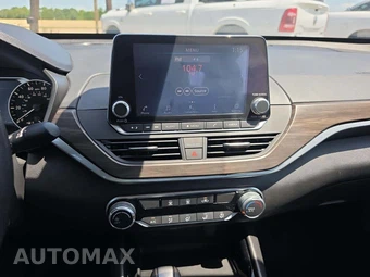 2024 Nissan Altima SV - miniatura 10