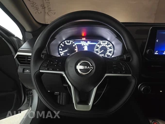 2024 Nissan Altima SV – miniatura 10