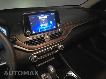 2024 Nissan Altima SV – miniatura 11