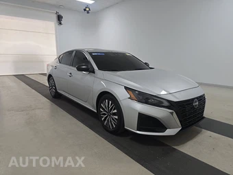 2024 Nissan Altima SV – miniatura 3