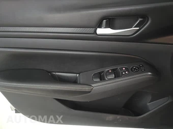 2024 Nissan Altima SV – miniatura 9