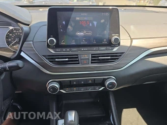 2024 Nissan Altima SV – miniatura 10