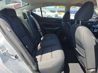 2024 Nissan Altima SV – miniatura 16