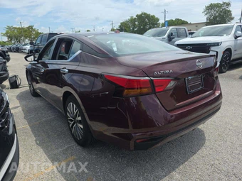 2024 Nissan Altima SV - miniatura 2