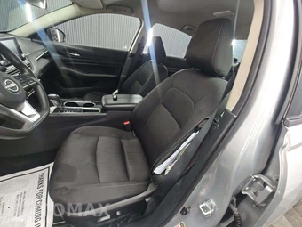 2024 Nissan Altima SV - miniatura 6