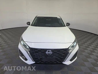 2024 Nissan Altima SV - miniatura 2