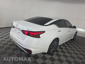 2024 Nissan Altima SV - miniatura 4
