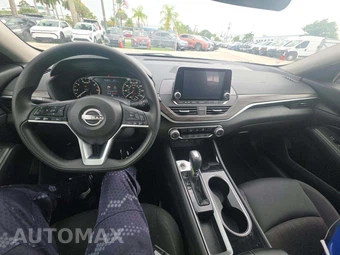 2024 Nissan Altima SV - miniatura 10