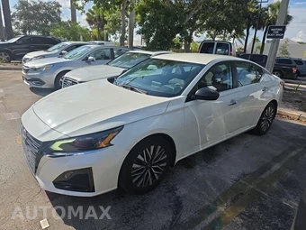 2024 Nissan Altima SV