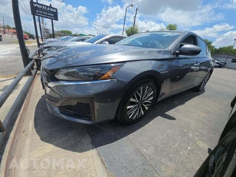 2024 Nissan Altima SV