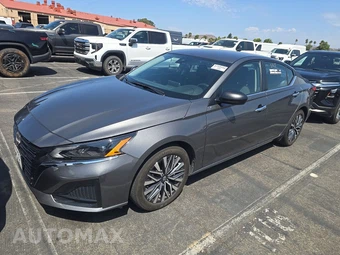 2024 Nissan Altima SV