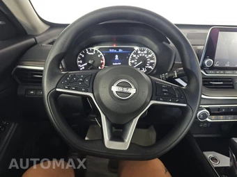 2024 Nissan Altima SV – miniatura 10