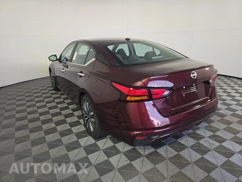 2024 Nissan Altima SV – miniatura 6