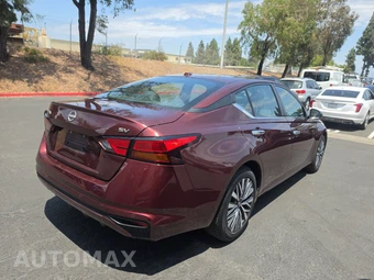 2024 Nissan Altima SV – miniatura 4
