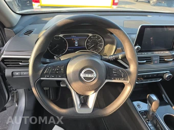 2024 Nissan Altima SV – miniatura 10