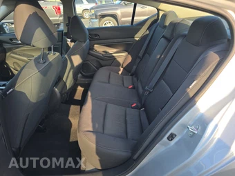 2024 Nissan Altima SV – miniatura 13