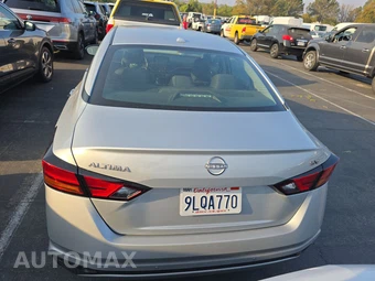 2024 Nissan Altima SV – miniatura 5