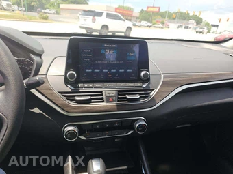 2024 Nissan Altima SV - miniatura 10