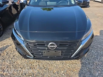 2024 Nissan Altima SV – miniatura 2