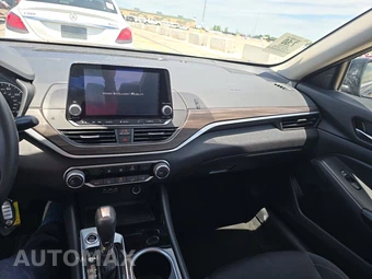 2024 Nissan Altima SV – miniatura 11