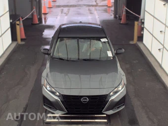 2024 Nissan Altima SV – miniatura 2