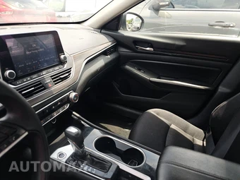 2024 Nissan Altima SV – miniatura 11