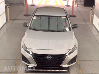 2024 Nissan Altima SV – miniatura 2