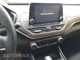 2024 Nissan Altima SV – miniatura 11