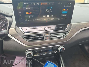 2024 Nissan Altima SV - miniatura 10