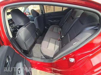 2024 Nissan Altima SV - miniatura 13