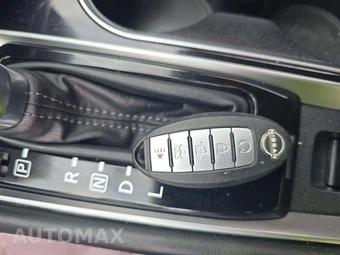 2024 Nissan Altima SV - miniatura 8