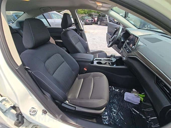 2024 Nissan Altima SV - miniatura 18
