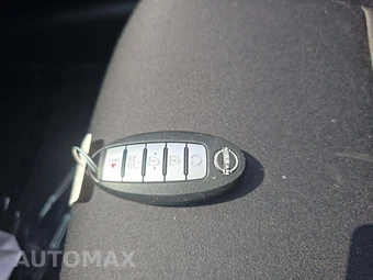2024 Nissan Altima SV - miniatura 8