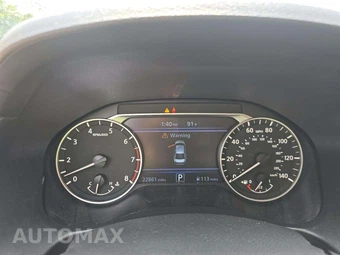 2024 Nissan Altima SV - miniatura 9