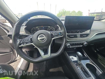 2024 Nissan Altima SV - miniatura 10