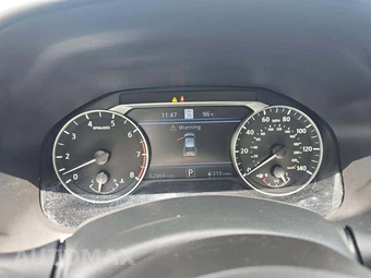 2024 Nissan Altima SV - miniatura 9