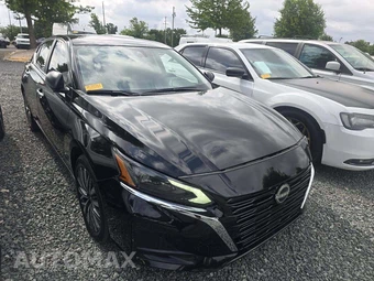 2024 Nissan Altima SV - miniatura 4