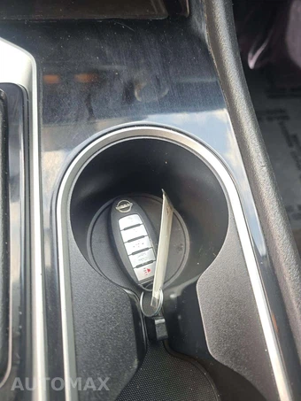 2024 Nissan Altima SV - miniatura 8