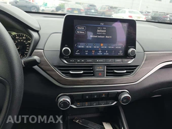 2024 Nissan Altima SV – miniatura 10