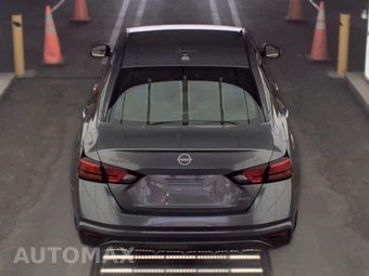 2024 Nissan Altima SV - miniatura 5