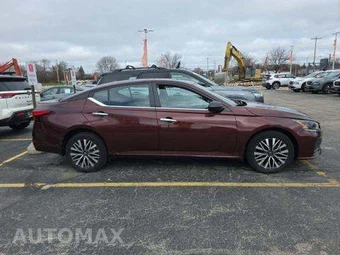 2024 Nissan Altima SV - miniatura 4