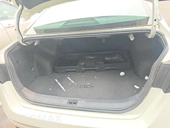 2024 Nissan Altima SV - miniatura 17