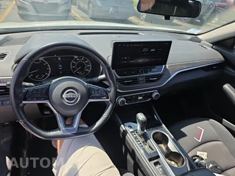 2024 Nissan Altima SV - miniatura 12