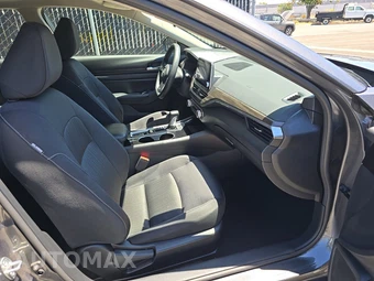 2024 Nissan Altima SV - miniatura 8