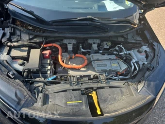 2024 Nissan Ariya EVOLVE+ e-4ORCE – miniatura 17